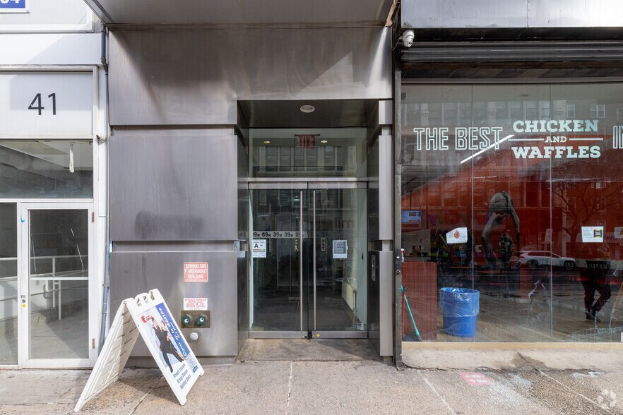 More Photos Of 39 W 14th St, New York Office For Lease