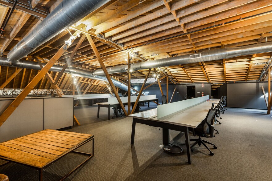 More Photos Of 3644 Eastham Dr, Culver City Loft Creative Space For Lease