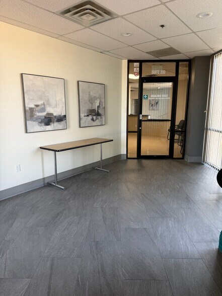 More Photos Of 4220 N 20th Ave, Phoenix Medical For Lease
