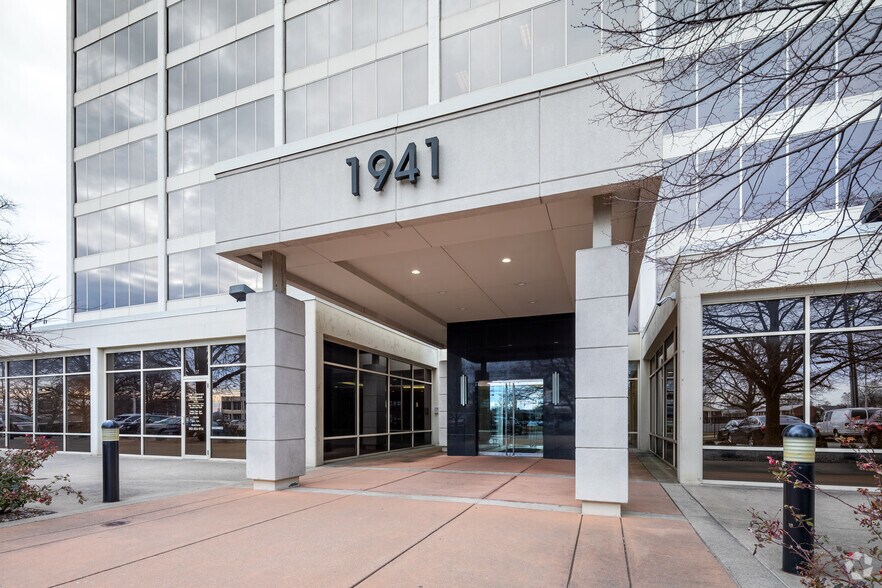 More Photos Of 1941 Bishop Ln, Louisville Office For Lease