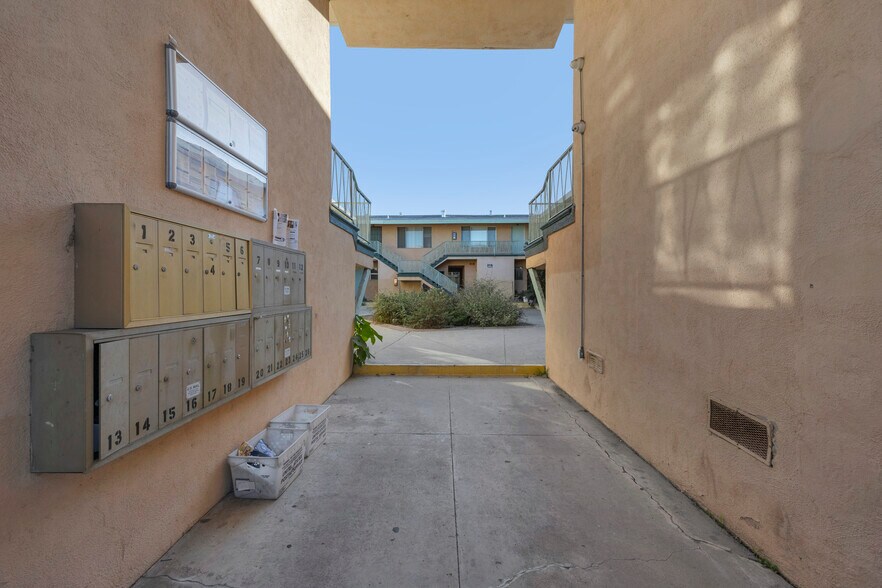 More Photos Of 4906 August St, Los Angeles Apartments For Sale