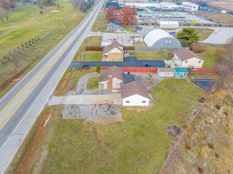 More Photos Of 4422 Hillegas Rd, Fort Wayne Flex For Sale