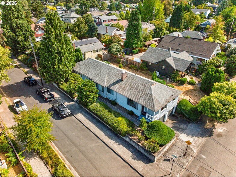 More Photos Of 1250 SE 46th Ave, Portland Multifamily For Sale