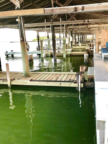 More Photos Of 5832 Highway 35 N, Rockport Land For Lease