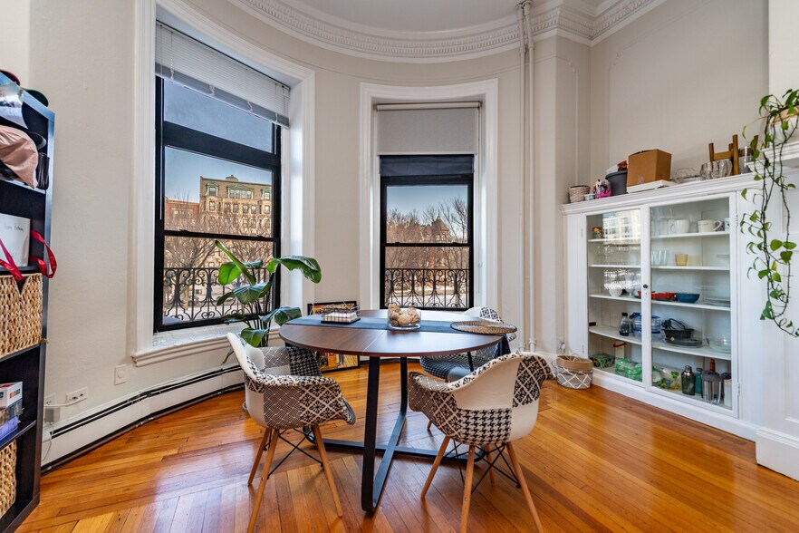 More Photos Of 470 Commonwealth Ave, Boston Apartments For Sale