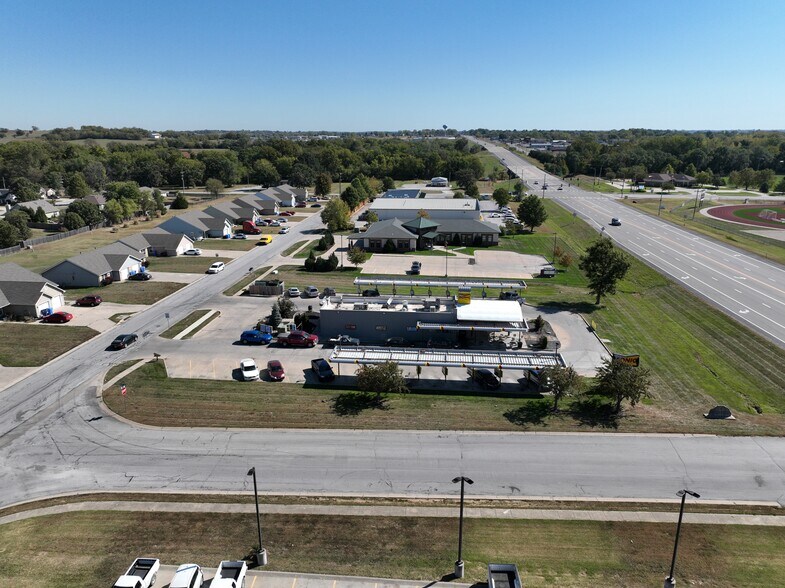 More Photos Of 550 Northstar Ct, Tonganoxie Fast Food For Sale