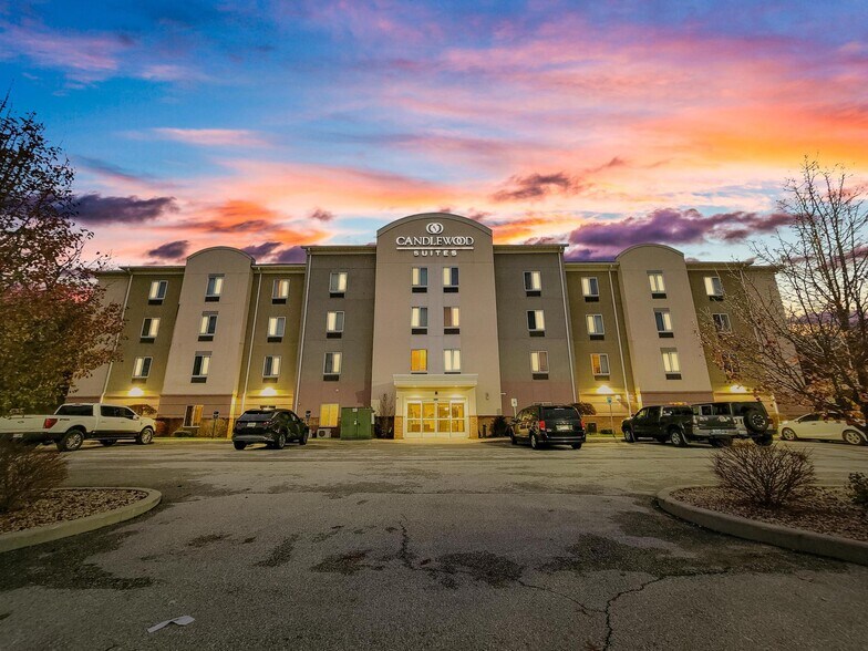 Primary Photo Of 1220 E Douglas Rd, Granger Hotel For Sale