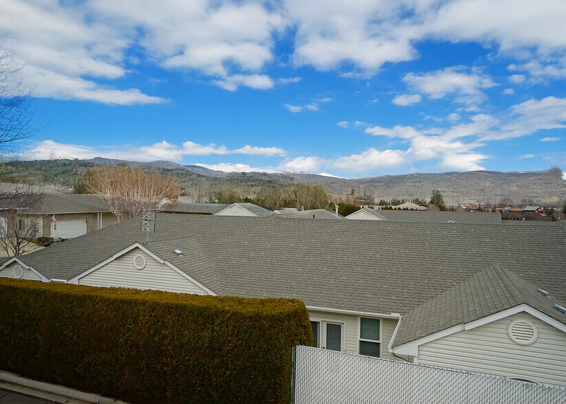 More Photos Of 3700 Carriage Park Ln, Yakima Apartments For Sale