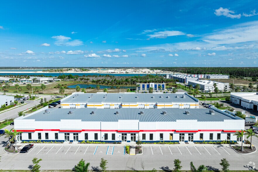 More Photos Of 16350 Innovation Ln, Fort Myers Light Distribution For Sale