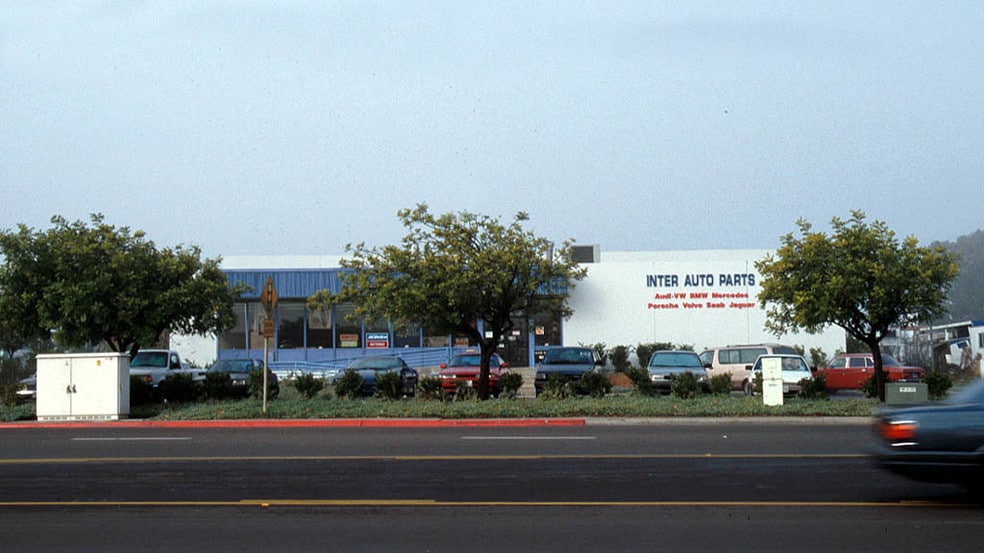 More Photos Of 5060 Convoy St, San Diego Showroom For Lease