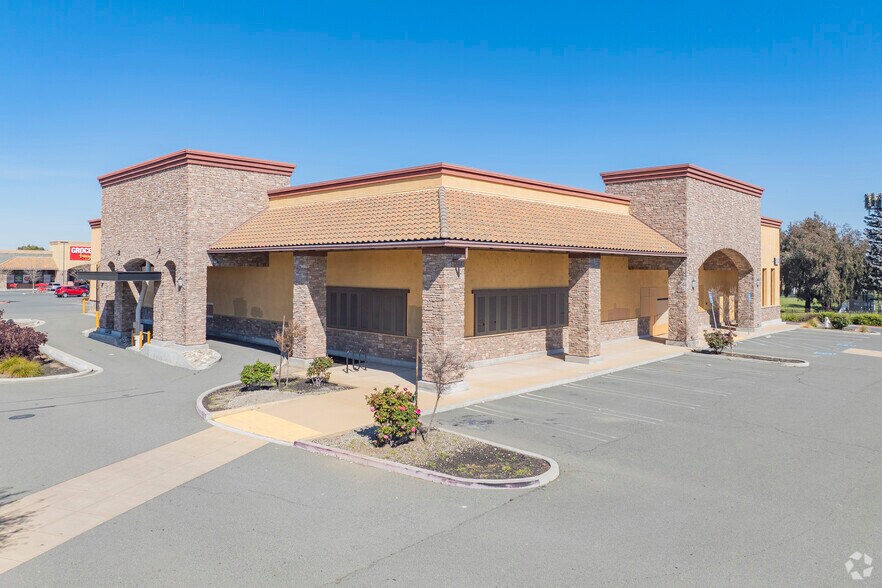 Primary Photo Of 3130 Buchanan Rd, Antioch Drugstore For Lease