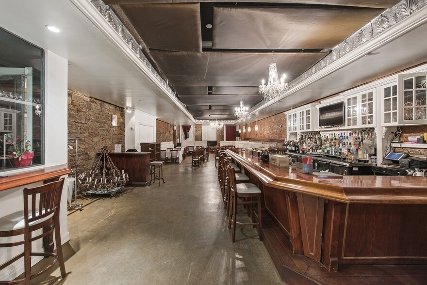 More Photos Of 75 Murray St, New York Office Residential For Sale