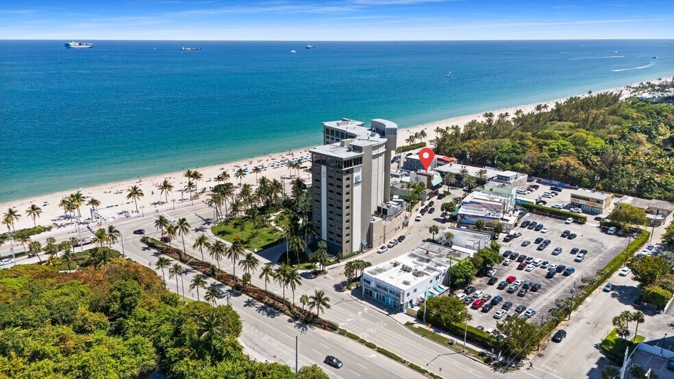 More Photos Of 900 Sunrise Ln, Fort Lauderdale Restaurant For Sale