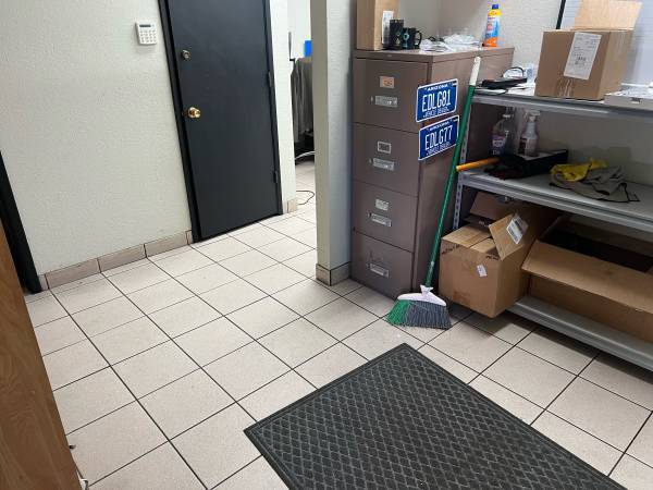 More Photos Of 1802 S Craycroft Rd, Tucson Auto Dealership For Lease