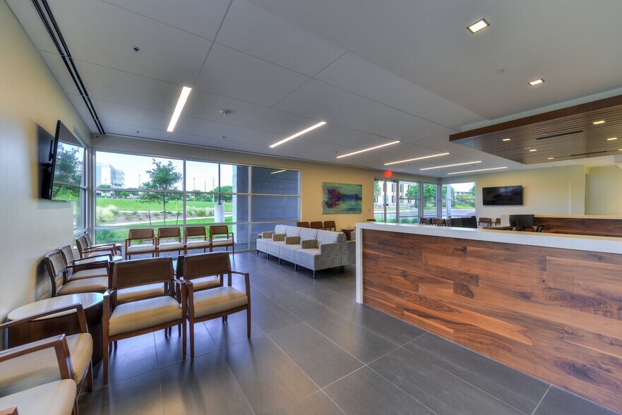 More Photos Of 4611 Centerview, San Antonio Medical For Sale