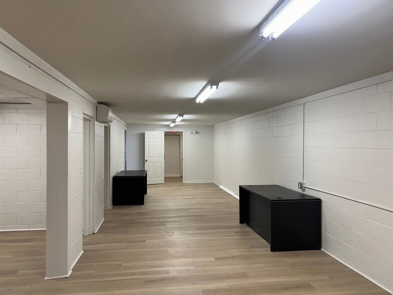 More Photos Of 3439 Myer Lee Dr, Winston-Salem Freestanding For Lease