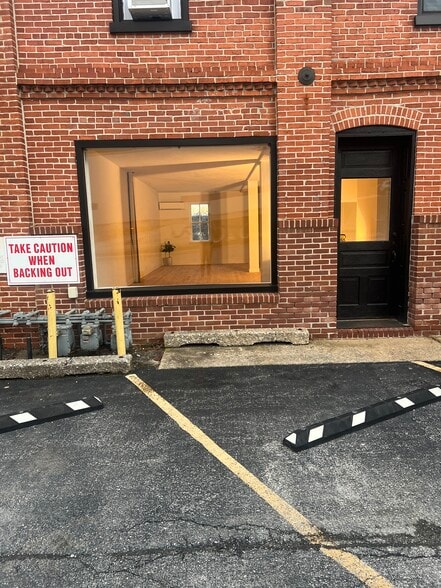 More Photos Of 3397 George st, York Freestanding For Lease