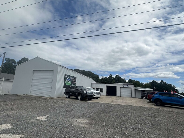 Primary Photo Of 210 State Highway J, Hayti Auto Dealership For Sale