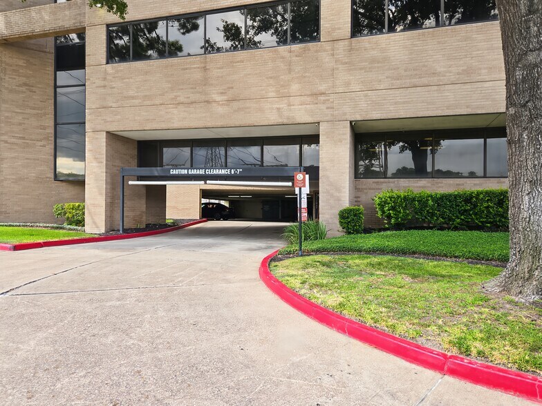 More Photos Of 3663 N Sam Houston Pky E, Houston Coworking Space