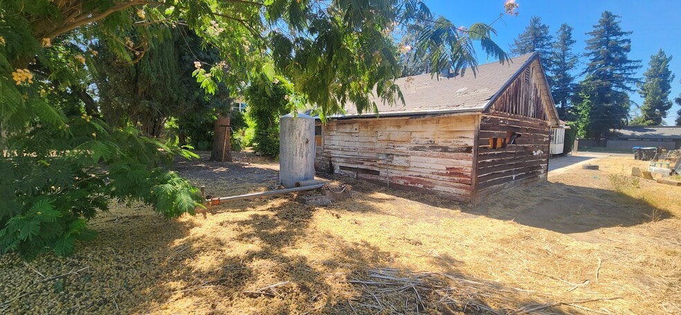 More Photos Of 5469 Tulare ave, Fresno Land For Sale