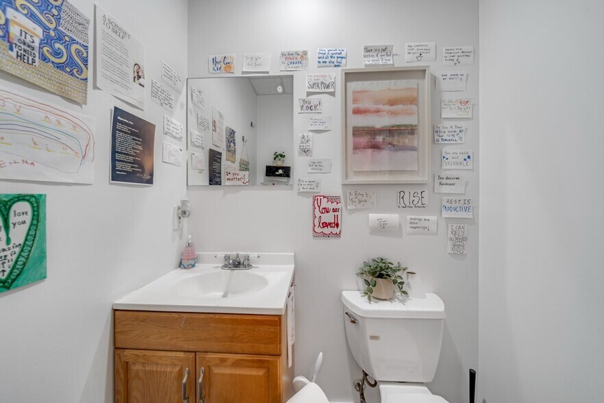 More Photos Of 622-624 Valley Rd, Montclair Storefront Retail Office For Lease