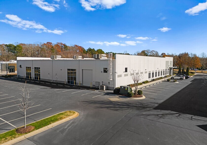 More Photos Of 116 Exmore Rd, Mooresville Industrial For Lease