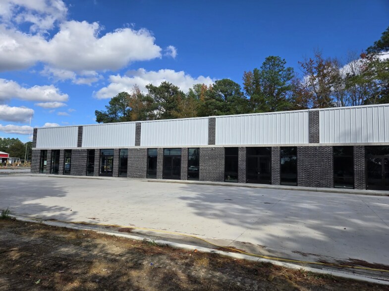 More Photos Of 1693 S Pollock St, Selma Auto Repair For Lease