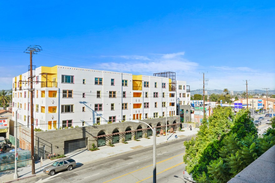 Primary Photo Of 3411 Crenshaw Blvd, Los Angeles Multifamily For Sale