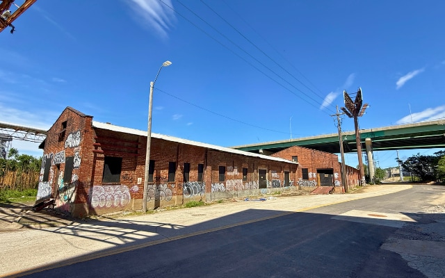 More Photos Of 500 E 1st St, Kansas City Warehouse For Sale