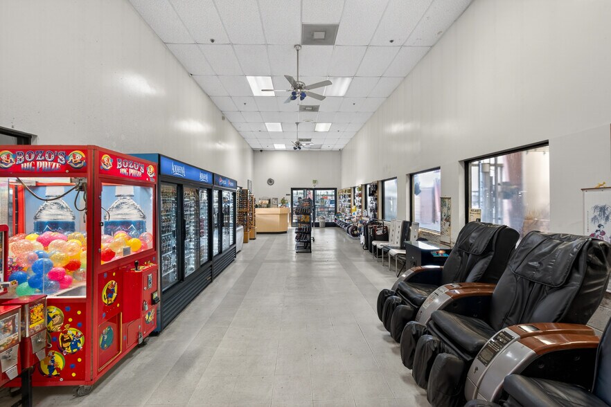 More Photos Of 8641 Sepulveda Blvd, North Hills Carwash For Sale