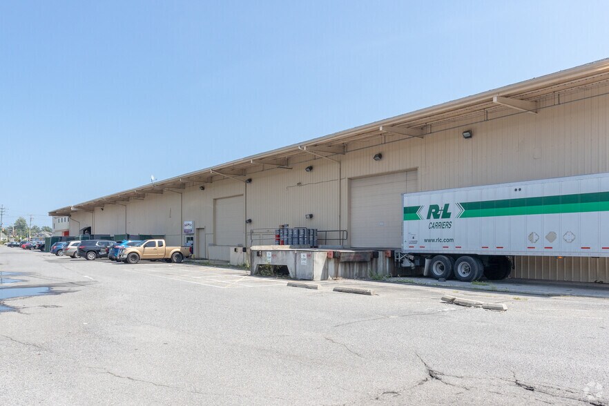 More Photos Of 1 S Main St, Toms River Warehouse For Lease