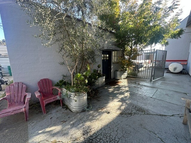 More Photos Of 3425 Ettie St, Oakland Warehouse For Lease