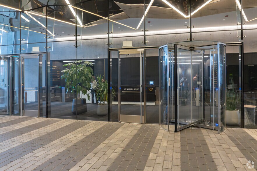 More Photos Of 167 N Green St, Chicago Office For Lease