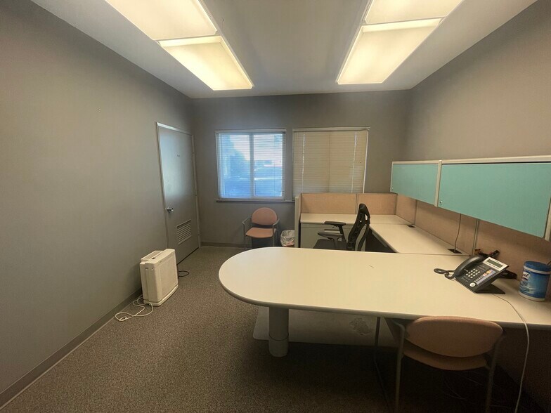More Photos Of 13822 Beach Blvd, Westminster Office For Sale