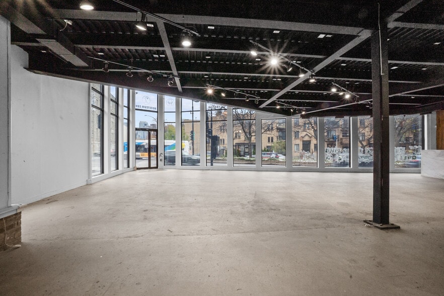More Photos Of 3000 Rue Saint-Antoine O, Montréal Storefront Retail Office For Lease