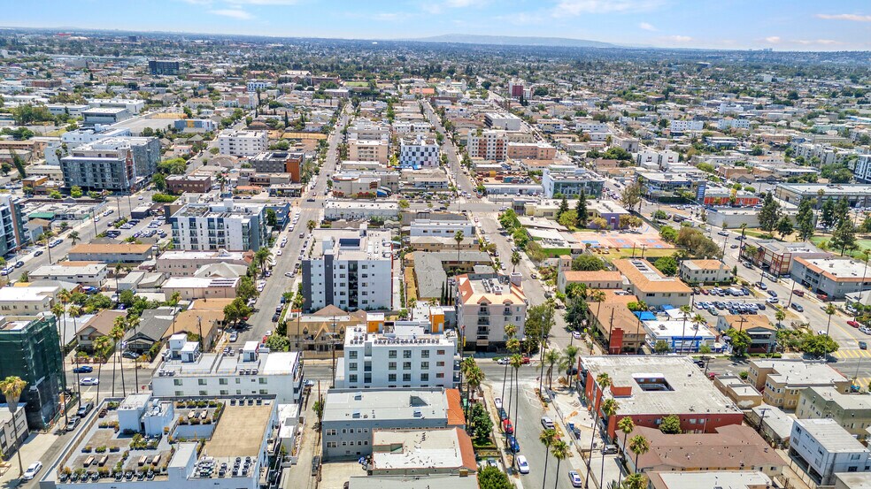 More Photos Of 932 S Mariposa Ave, Los Angeles Apartments For Sale