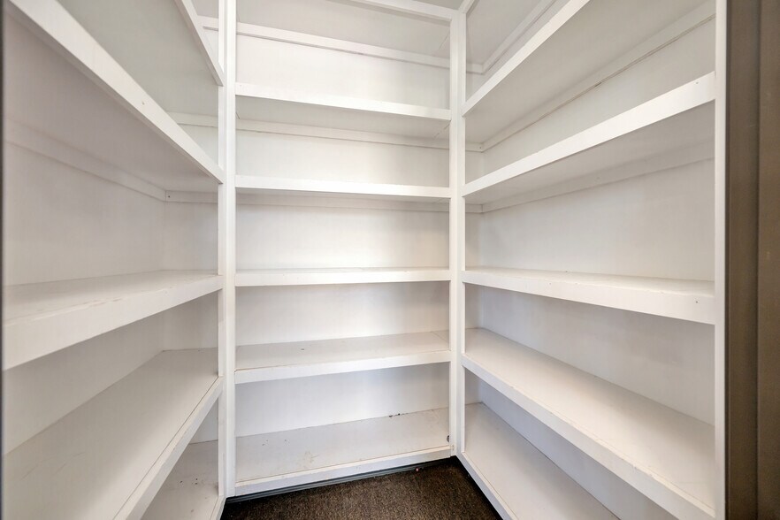 More Photos Of 132 El Chico Trl, Willow Park Medical For Sale