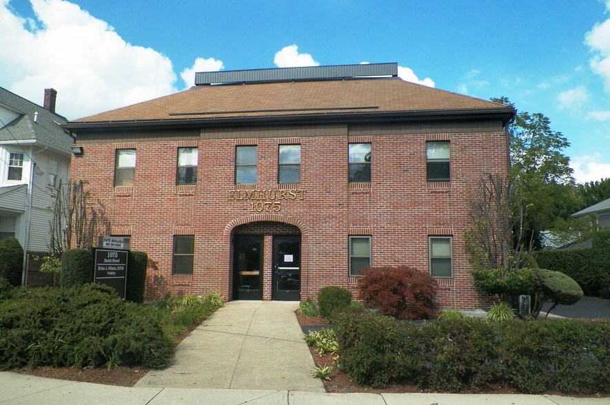 More Photos Of 1075 Smith St, Providence Medical For Lease