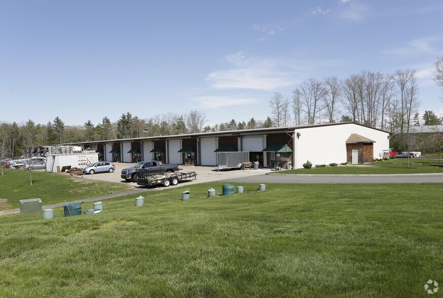 More Photos Of 406 Dow Hwy, Eliot Warehouse For Lease