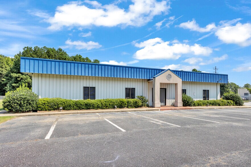 More Photos Of 1703 Marvin Griffin Rd, Augusta Light Distribution For Lease