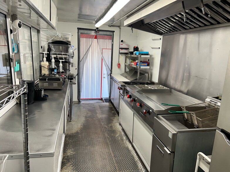 More Photos Of 300 E Magnolia Ave, Geneva Land For Sale