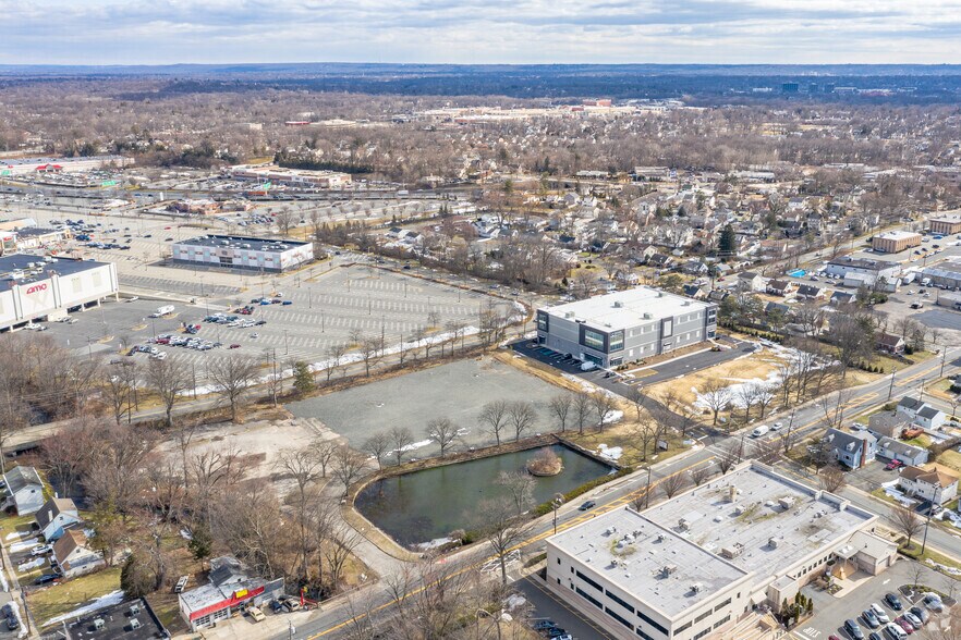 More Photos Of 120 Passaic St, Rochelle Park Land For Lease