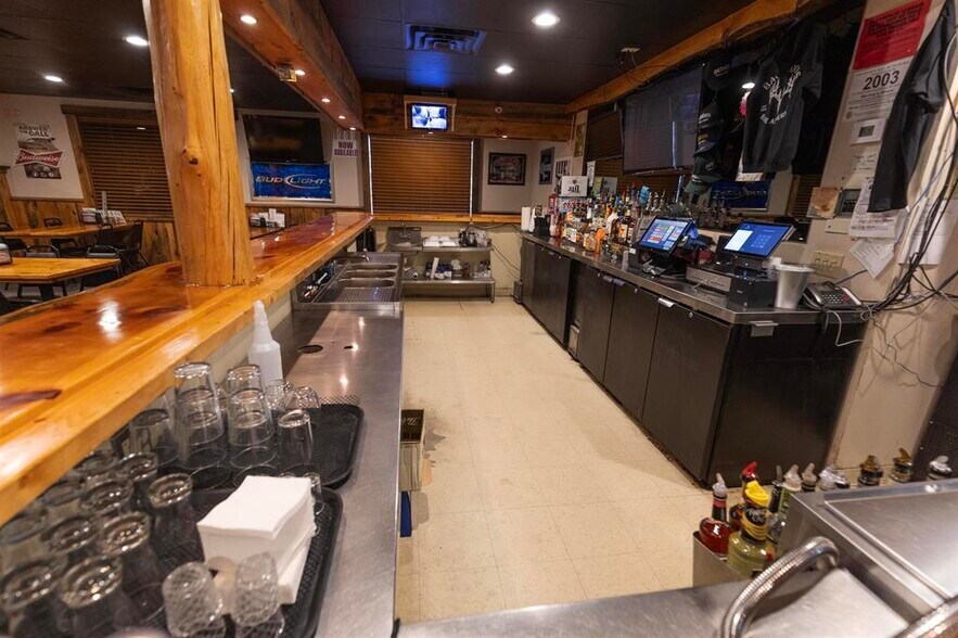 More Photos Of 12201 Albee Rd, Burt Restaurant For Sale