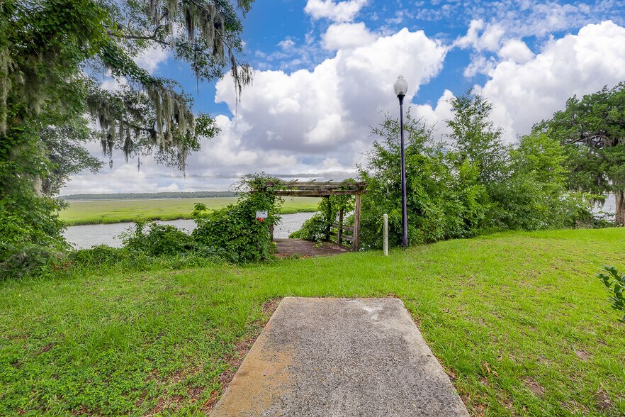 More Photos Of 1224 Buccaneer Club Rd NE, Townsend General Retail For Sale