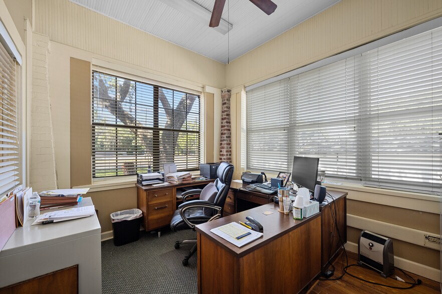 More Photos Of 4004 Atlantic Blvd, Jacksonville Office For Sale