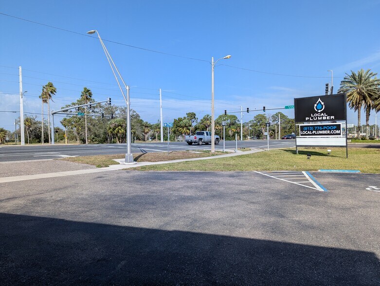 More Photos Of 7940 Grand Blvd, Port Richey General Retail For Sale