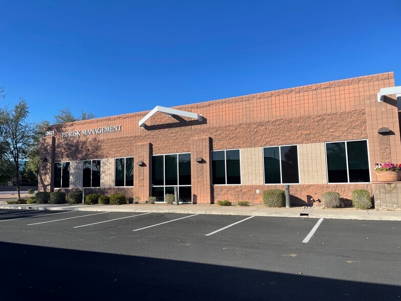 More Photos Of 10621 S 51st St, Phoenix Office Residential For Lease
