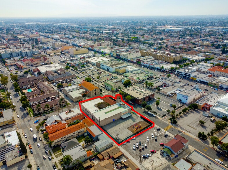 More Photos Of 2665 Clarendon Ave, Huntington Park Religious Facility For Lease