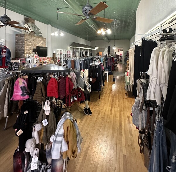 More Photos Of 712 Main St, Alma Storefront Retail Office For Sale