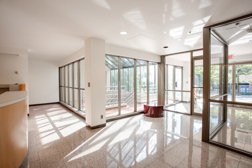 More Photos Of 1910 Association Dr, Reston Office For Lease